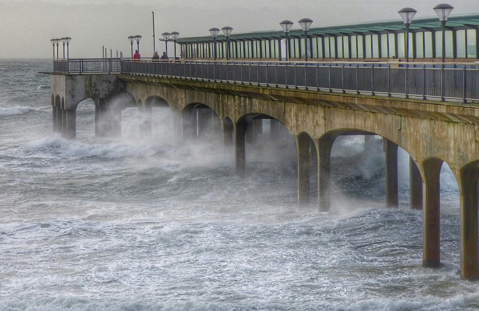 Storm Darragh Brings Strong Winds and Disruption to Bournemouth Area